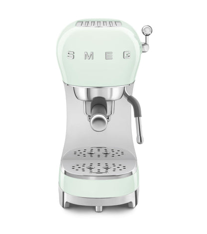 Smeg Espressomaschine ECF02PKEU, Cappuccino-Dampffunktion, Thermoblock, 15 bar, 1L Tank, 3 Siebträger