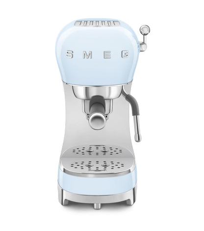 Smeg Espressomaschine ECF02PKEU, Cappuccino-Dampffunktion, Thermoblock, 15 bar, 1L Tank, 3 Siebträger