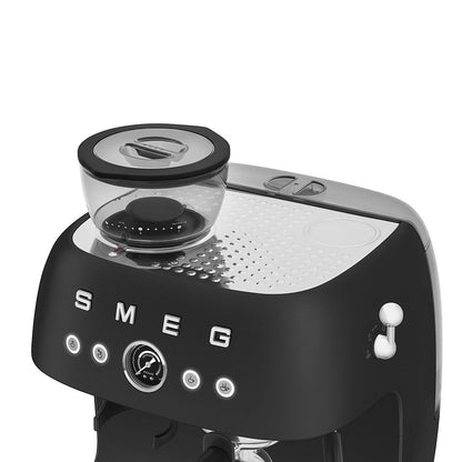 Smeg Espressomaschine EGF03WHEU mit Kaffeemühle, Thermoblock, 4 Temperaturstufen, Dampfdüse, 1L Tank