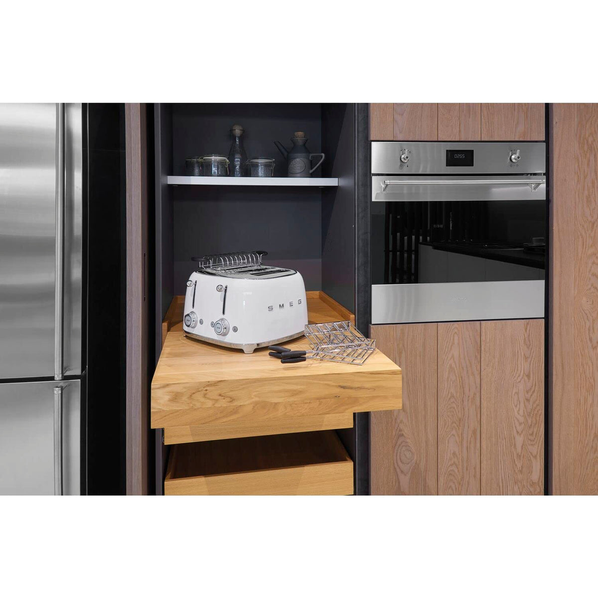 Smeg TSF03CREU Toaster 4 Scheiben, 6 Bräunungsstufen, Auftau- & Bagel-Funktion, 2000W, Creme