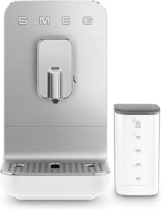 Smeg Kaffeevollautomat BCC13WHMEU Weiß – Espressomaschine mit Milchsystem, Kaffeemühle & Thermoblock