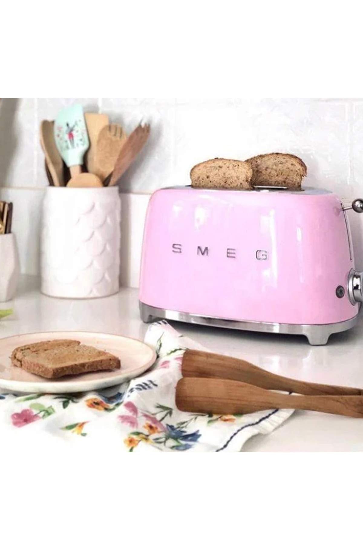 Smeg TSF02SSEU Toaster 4 Scheiben, 2 Schlitze 36mm, 6 Bräunungsstufen, 1500W, Chrom