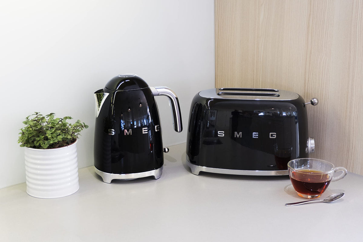 Smeg TSF01MLMEU Toaster 2 Scheiben, 6 Bräunungsstufen, Auftau-/Bagel-Funktion, 950W