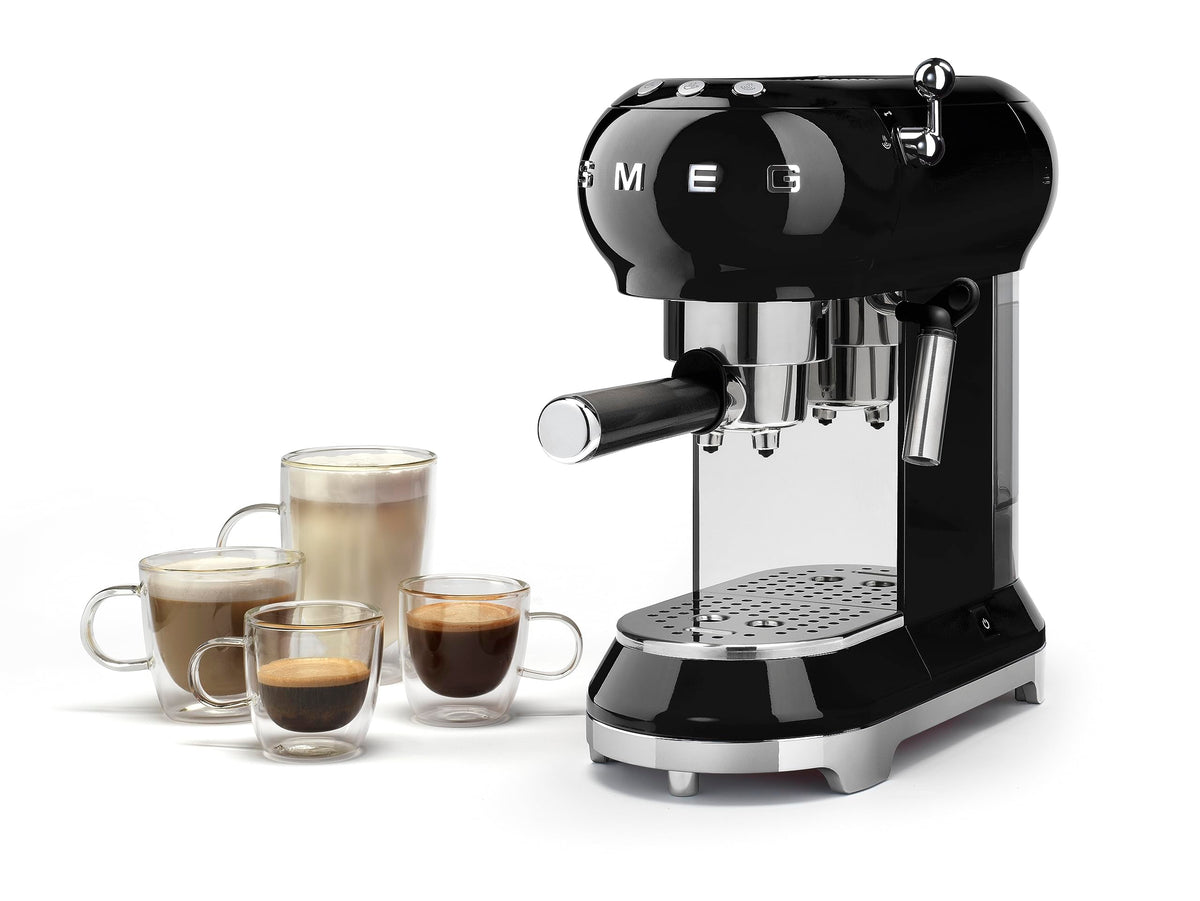 Smeg Espressomaschine ECF01CREU Creme – Manuelle Siebträgermaschine mit Cappuccino-System & Thermoblock