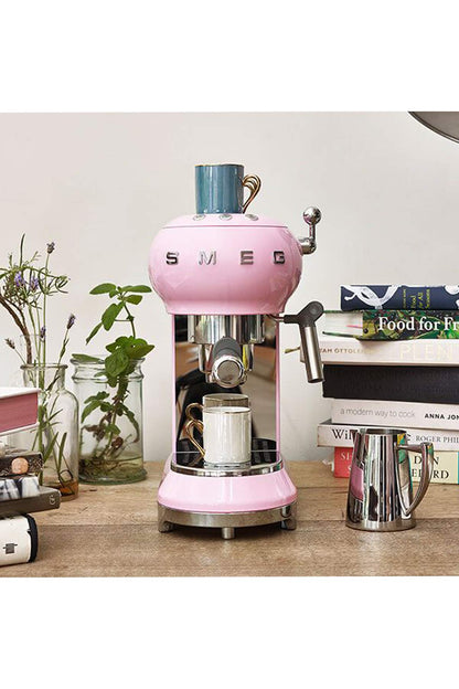 Smeg Espressomaschine ECF01CREU Creme – Manuelle Siebträgermaschine mit Cappuccino-System & Thermoblock