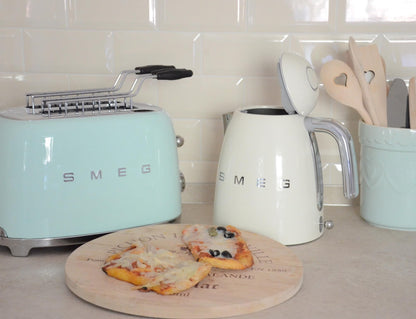 Smeg TSF01MLMEU Toaster 2 Scheiben, 6 Bräunungsstufen, Auftau-/Bagel-Funktion, 950W