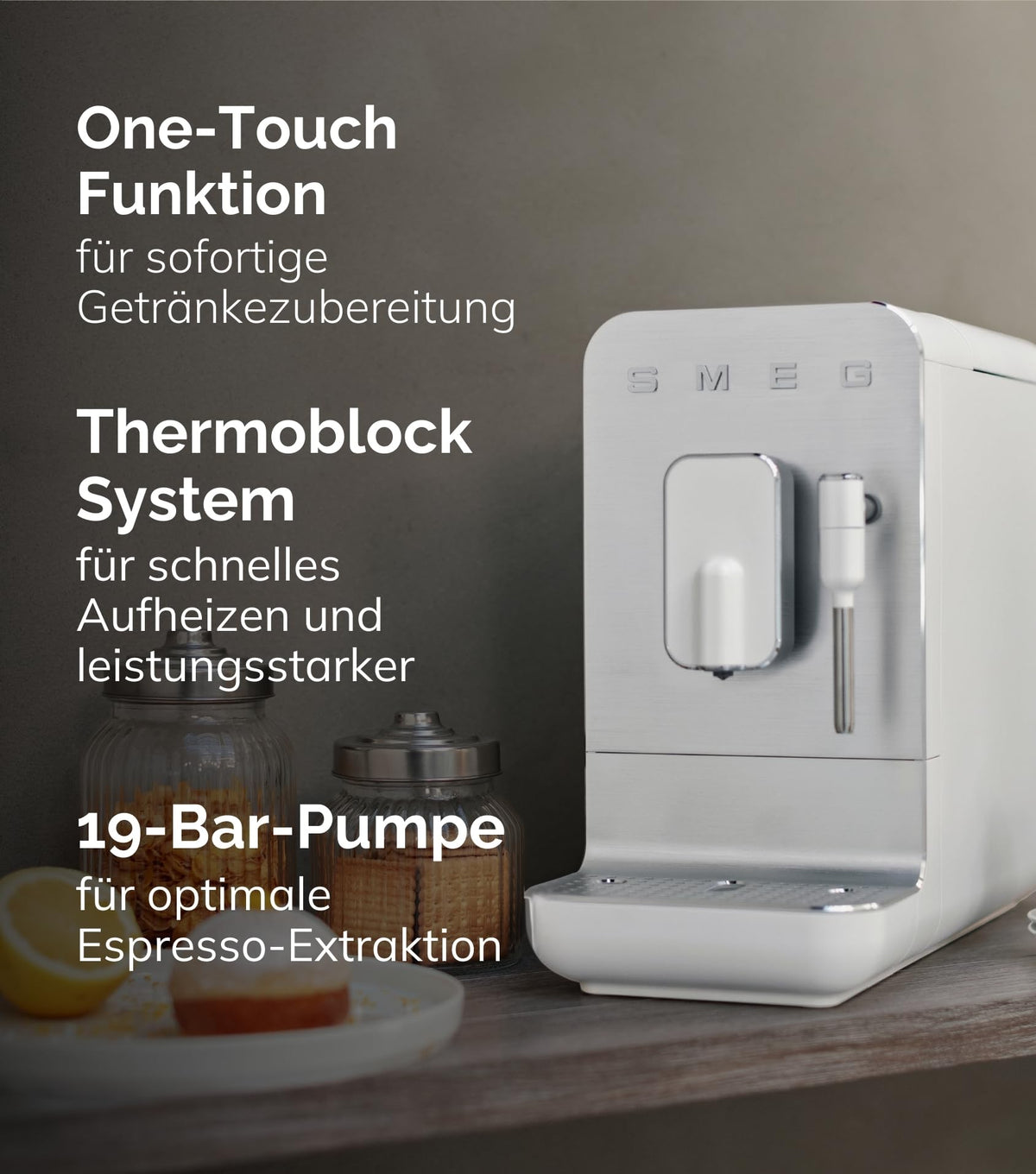 Smeg BCC12BLMEU Espressomaschine mit Kaffeemühle, Thermoblock-System, Milchaufschäumer, 1,4L Tank