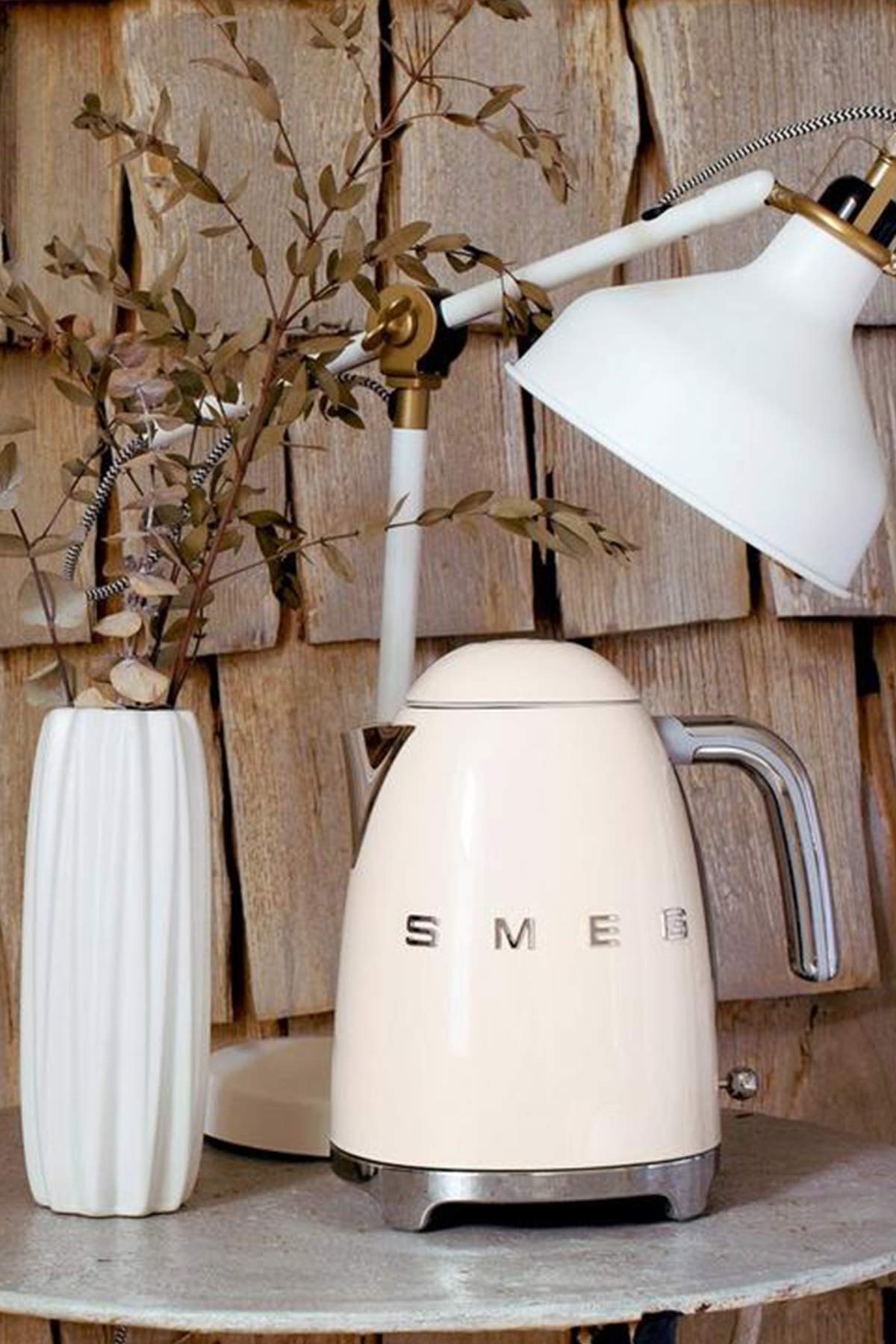 Smeg Wasserkocher 1,7L mit variabler Temperaturwahl 50-100°C, Edelstahl, Soft-Opening, Anti-Kalk-Filter