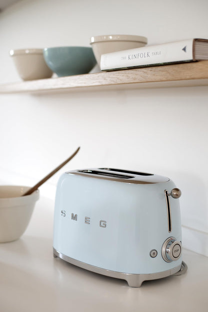 Smeg TSF01MLMEU Toaster 2 Scheiben, 6 Bräunungsstufen, Auftau-/Bagel-Funktion, 950W