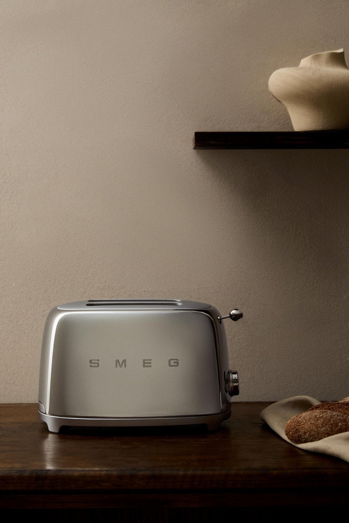 Smeg TSF01MLMEU Toaster 2 Scheiben, 6 Bräunungsstufen, Auftau-/Bagel-Funktion, 950W